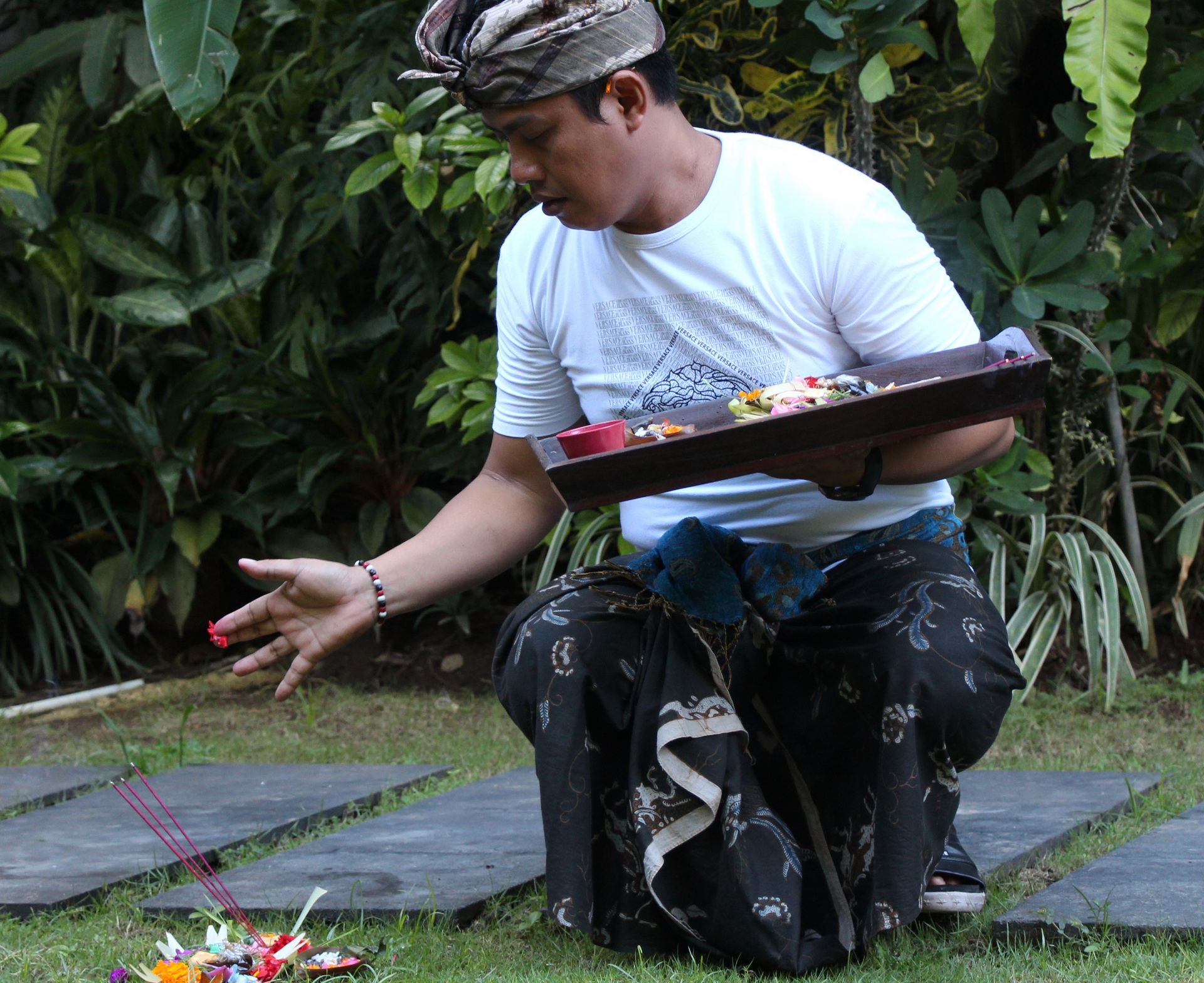 Villa Casa Bali staff-team Manager Wayan, Hindu Ritual